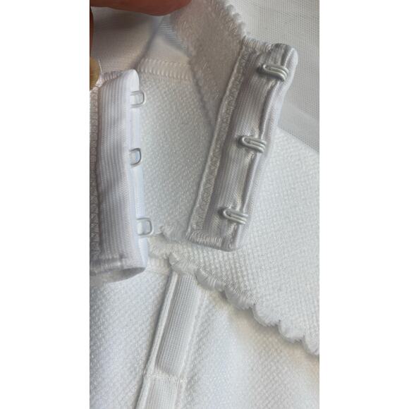 Dominique Strapless Backless Bra - Picture 7 of 9